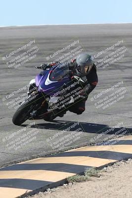 media/Oct-13-2025-Moto Forza (Mon) [[a66d839500]]/4-C Group/Session 2 (Bowl)/